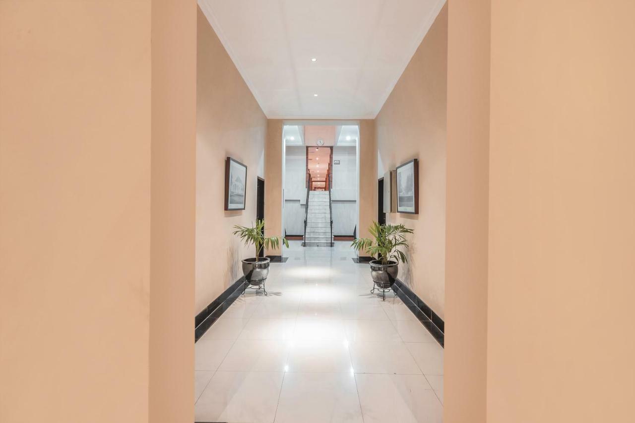 Capital O 534 Sriwijaya Hotel Jakarta Eksteriør billede
